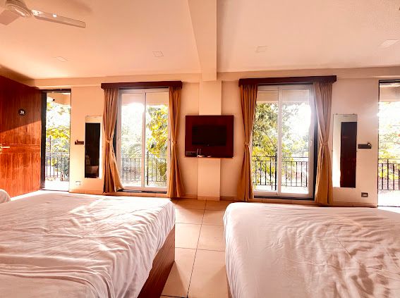 Birdwatching and nature photography in Karjat